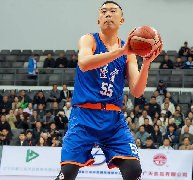 辽宁男篮主帅放话：全锦赛八强战必胜休斯顿火箭，王曼昱冷笑回应(2025年赛程表完整版)